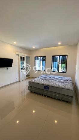 Rumah Mewah LB 250m2 Siap Huni Desain Elegan di BSD Giri Loka, Tangerang Rumah Mewah LB 250m2 Siap Huni Desain Elegan di BSD Giri Loka, Tangerang