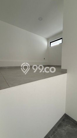 Rumah Luxury Modern Siap Huni di BSD Delatinos Tangerang Rumah Luxury Modern Siap Huni di BSD Delatinos Tangerang