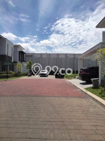 Jual Rumah Mewah Megah Dengan View Cantik di Gading Serpong, Tangerang Jual Rumah Mewah Megah Dengan View Cantik di Gading Serpong, Tangerang