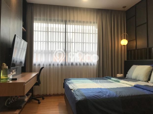 Hunian Mewah LB 200m2 Siap Pakai Desain Elegan di BSD City, Tangerang Hunian Mewah LB 200m2 Siap Pakai Desain Elegan di BSD City, Tangerang