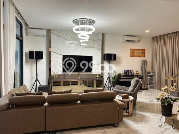 For Sale Rumah Mewah Exclusive di Karawaci, Tangerang For Sale Rumah Mewah Exclusive di Karawaci, Tangerang