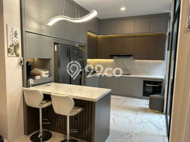 For Sale Rumah Mewah Exclusive di Karawaci, Tangerang For Sale Rumah Mewah Exclusive di Karawaci, Tangerang