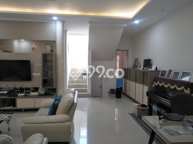 Rumah Mewah LB 200m2 Siap Huni Desain Elegan di Gading Serpong, Tangerang Rumah Mewah LB 200m2 Siap Huni Desain Elegan di Gading Serpong, Tangerang