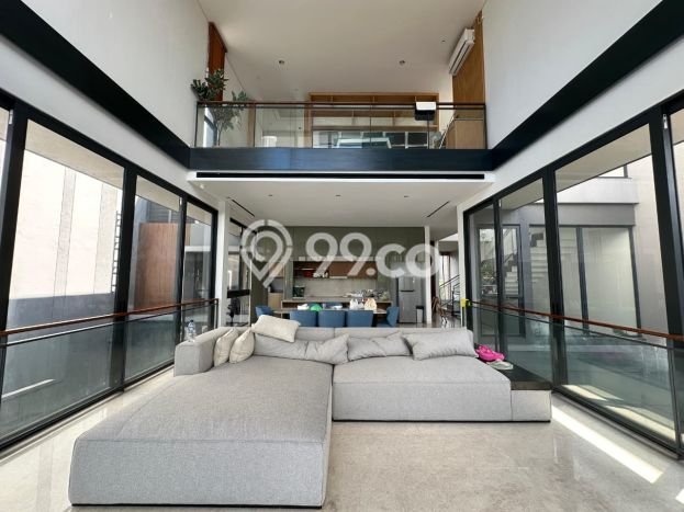 Rumah Luxury Modern Tanpa Renovasi di BSD City Tangerang Rumah Luxury Modern Tanpa Renovasi di BSD City Tangerang