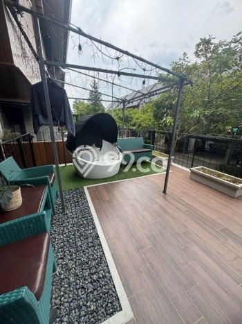 Hunian Mewah LB 200m2 Siap Pakai Desain Elegan di BSD City, Tangerang Hunian Mewah LB 200m2 Siap Pakai Desain Elegan di BSD City, Tangerang