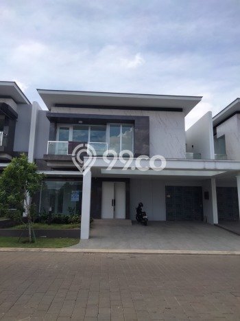 Jual Rumah Mewah Megah Dengan View Cantik di Gading Serpong, Tangerang Jual Rumah Mewah Megah Dengan View Cantik di Gading Serpong, Tangerang
