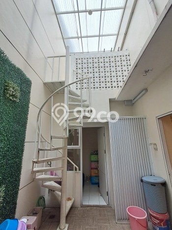 Rumah Elit Modern Siap Huni di Gading Serpong Tangerang Rumah Elit Modern Siap Huni di Gading Serpong Tangerang