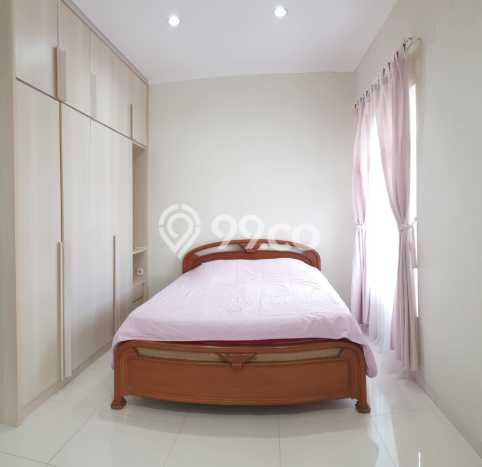 Disewakan! Rumah 3 Kamar Tidur &
3 Kamar Mandi di BSD The Icon, Tangerang Disewakan! Rumah 3 Kamar Tidur &
3 Kamar Mandi di BSD The Icon, Tangerang