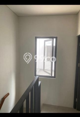 Rumah Modern Minimalis 3 Kamar Bisa Langsung Pindah di BSD Rumah Modern Minimalis 3 Kamar Bisa Langsung Pindah di BSD