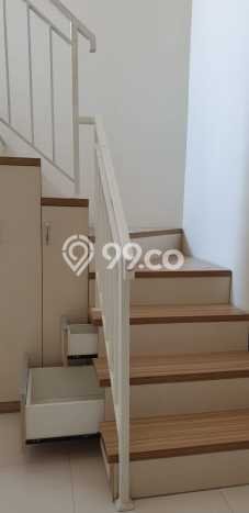 Disewakan! Rumah 3 Kamar Tidur &
3 Kamar Mandi di BSD The Icon, Tangerang Disewakan! Rumah 3 Kamar Tidur &
3 Kamar Mandi di BSD The Icon, Tangerang