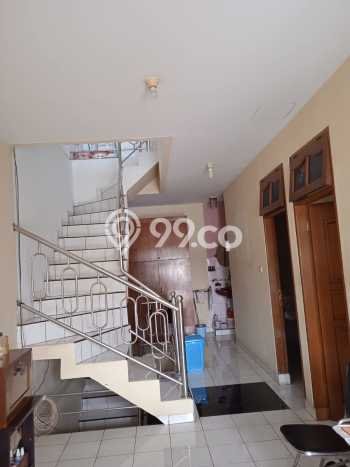 Rumah Modern 3 KT di Bintaro Tangerang Selatan Semi Furnished Rumah Modern 3 KT di Bintaro Tangerang Selatan Semi Furnished