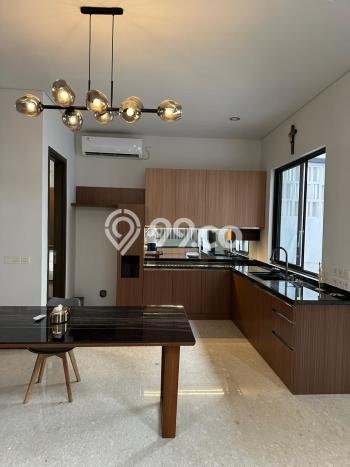 Disewakan Cepat Rumah Kondisi Bagus di Kawasan BSD, Tangerang Selatan Disewakan Cepat Rumah Kondisi Bagus di Kawasan BSD, Tangerang Selatan