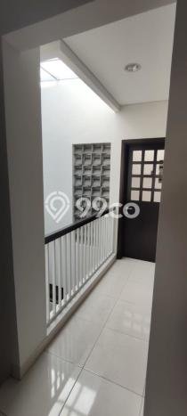 Rumah Bagus Siap Pakai Di BSD Luas 115m2 Lokasi Strategis Rumah Bagus Siap Pakai Di BSD Luas 115m2 Lokasi Strategis