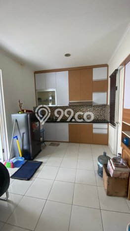 Disewakan! Rumah 3 Kamar Tidur &
3 Kamar Mandi di BSD, Tangerang Disewakan! Rumah 3 Kamar Tidur &
3 Kamar Mandi di BSD, Tangerang