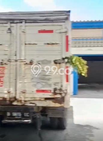 Unit Gudang Paling Strategis di Cipondoh Tangerang dengan LB 320m2 Unit Gudang Paling Strategis di Cipondoh Tangerang dengan LB 320m2