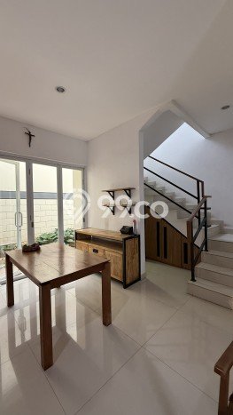Rumah Luas Asri 3 KT Siap Huni di Bintaro Tangerang Selatan Rumah Luas Asri 3 KT Siap Huni di Bintaro Tangerang Selatan