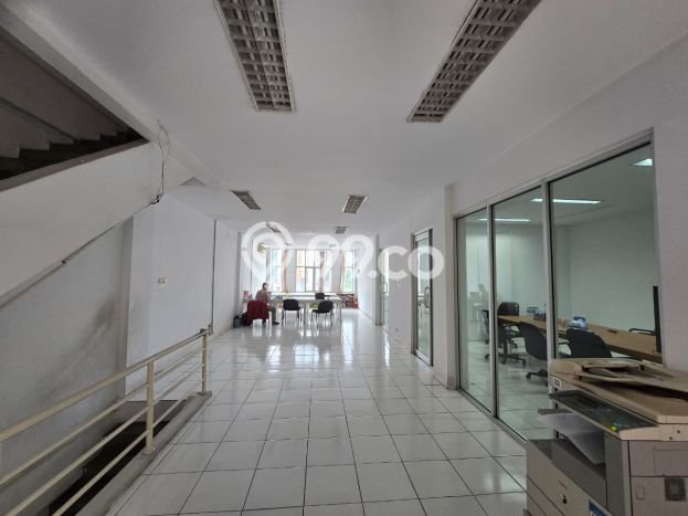 Ruko Dijual di Prime Area Tangerang Luas 72m2 Ruko Dijual di Prime Area Tangerang Luas 72m2