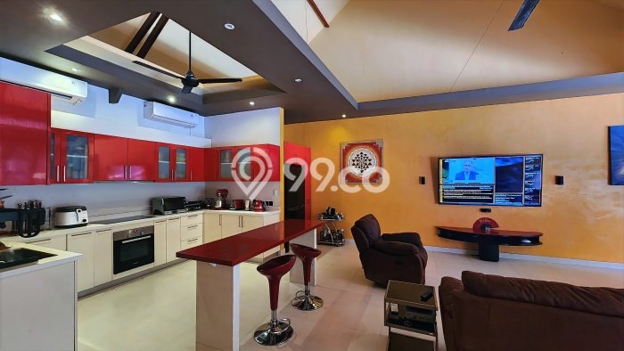 For Sale! Luxury House LT 750m2 Desain Elegan di Seminyak For Sale! Luxury House LT 750m2 Desain Elegan di Seminyak