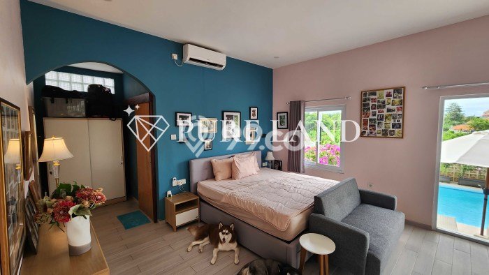 Vila Kawasan , Area 300m2m², Dekat dengan transportasi publik Vila Kawasan , Area 300m2m², Dekat dengan transportasi publik