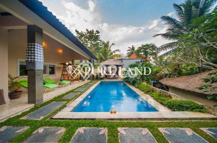 HARGA TERBAIK! Vila Kawasan Ubud, Ukuran 460m2m², Kawasan Potensial dengan nilai naik HARGA TERBAIK! Vila Kawasan Ubud, Ukuran 460m2m², Kawasan Potensial dengan nilai naik