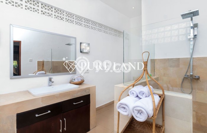 For Rent Vila Strategis di Ubud, Luas 0m2m², Akses ke Ubud, Gianyar, Gianyar For Rent Vila Strategis di Ubud, Luas 0m2m², Akses ke Ubud, Gianyar, Gianyar
