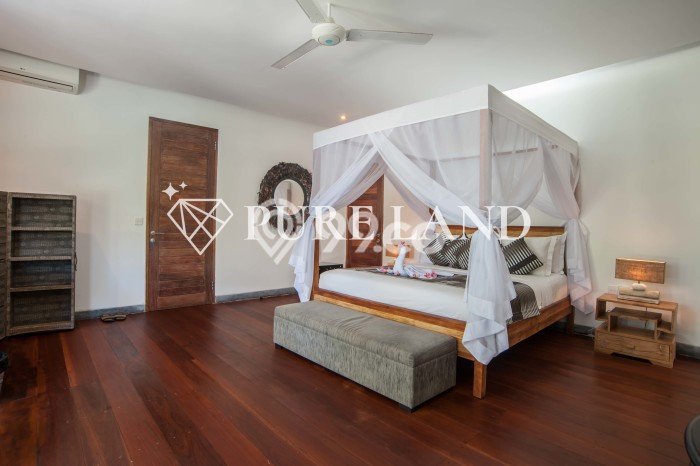 Properti Berkualitas! Vila di , Dimensi 1200m2m², Area Nyaman dan tenang Properti Berkualitas! Vila di , Dimensi 1200m2m², Area Nyaman dan tenang