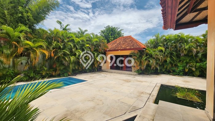 For Sale! Luxury House LT 750m2 Desain Elegan di Seminyak For Sale! Luxury House LT 750m2 Desain Elegan di Seminyak
