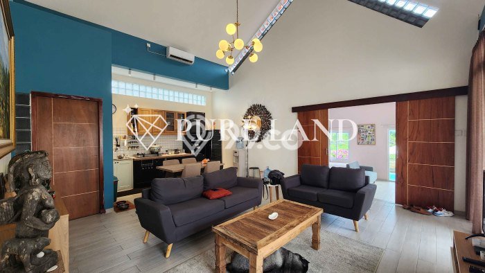 Vila Kawasan , Area 300m2m², Dekat dengan transportasi publik Vila Kawasan , Area 300m2m², Dekat dengan transportasi publik