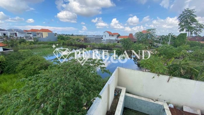 Vila Kawasan , Ukuran 209m2m², Akses ke fasilitas umum Vila Kawasan , Ukuran 209m2m², Akses ke fasilitas umum