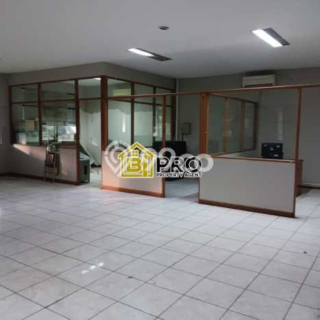 Gudang Disewakan Lokasi Gunung Putri Bogor Harga Spesial! Gudang Disewakan Lokasi Gunung Putri Bogor Harga Spesial!