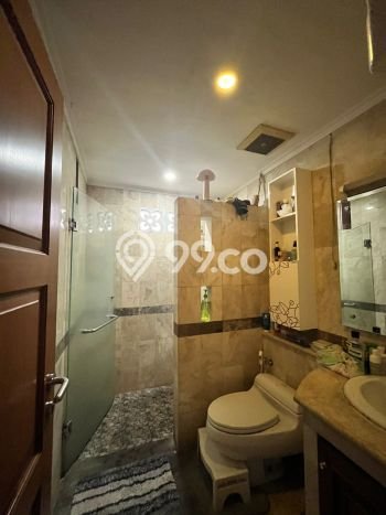 Siap Huni Rumah Mewah 5 Kamar di Jagakarsa Dekat ke Mana Saja Siap Huni Rumah Mewah 5 Kamar di Jagakarsa Dekat ke Mana Saja