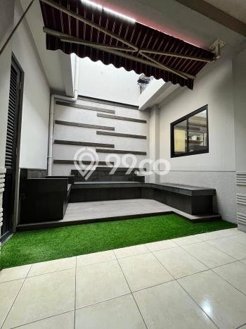 Siap Huni Rumah Mewah 5 Kamar di Jagakarsa Dekat ke Mana Saja Siap Huni Rumah Mewah 5 Kamar di Jagakarsa Dekat ke Mana Saja