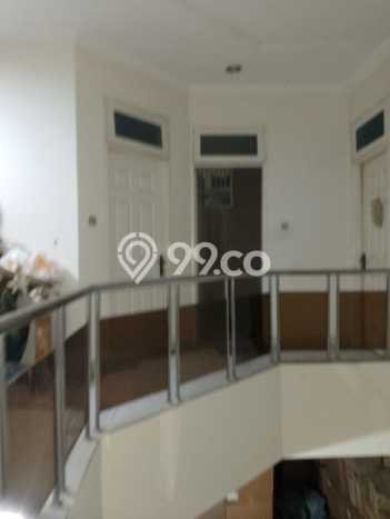 Ready to Use! Premium House LT 200m2 Desain Modern di Intercon Ready to Use! Premium House LT 200m2 Desain Modern di Intercon