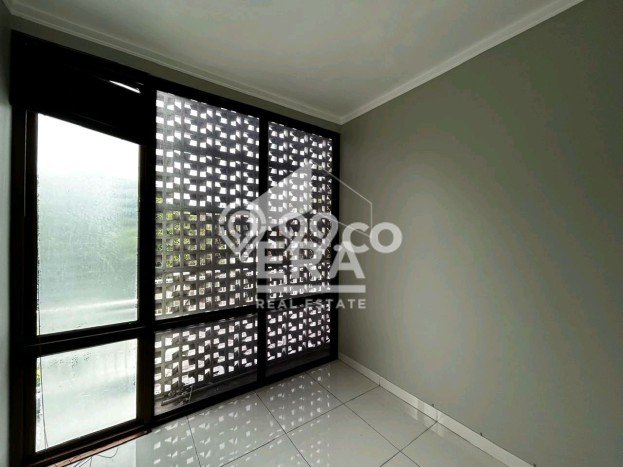 Disewakan Rumah Harga Terjangkau di Bintaro Tangerang Selatan dengan 4 Kamar Tidur Disewakan Rumah Harga Terjangkau di Bintaro Tangerang Selatan dengan 4 Kamar Tidur