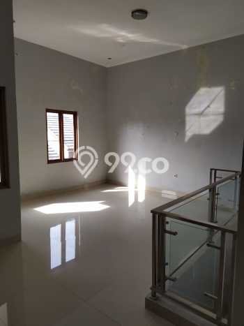 Hunian Nyaman Asri 3 KT Siap Huni di Bintaro Tangerang Selatan Hunian Nyaman Asri 3 KT Siap Huni di Bintaro Tangerang Selatan