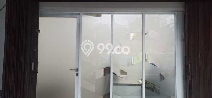Unit Ruko Dijual di Tangerang Selatan LT 190m2 & LB 220m2 Unit Ruko Dijual di Tangerang Selatan LT 190m2 & LB 220m2