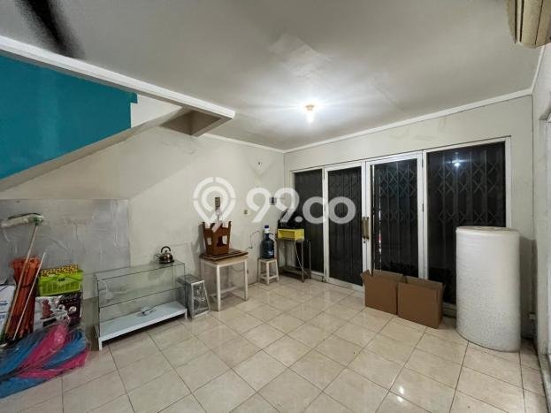 Ruko Dijual di Tangerang Selatan LT 40m2 & LB 78m2 Lokasi Terbaik! Ruko Dijual di Tangerang Selatan LT 40m2 & LB 78m2 Lokasi Terbaik!