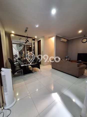Rumah Mewah LB 174m2 Siap Pakai Desain Elegan di Bintaro, Tangerang Selatan Rumah Mewah LB 174m2 Siap Pakai Desain Elegan di Bintaro, Tangerang Selatan