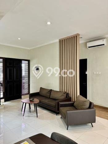 Hunian Mewah LB 120m2 Siap Pakai Desain Elegan di Bintaro, Tangerang Selatan Hunian Mewah LB 120m2 Siap Pakai Desain Elegan di Bintaro, Tangerang Selatan