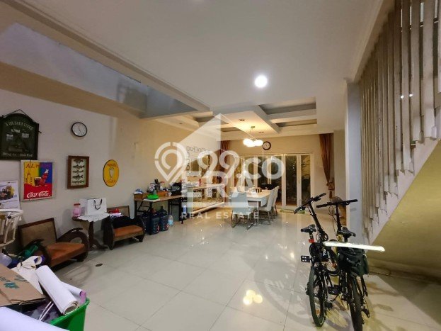 Jual Rumah Luas Elegan Dengan View Eksklusif di Bintaro, Tangerang Selatan Jual Rumah Luas Elegan Dengan View Eksklusif di Bintaro, Tangerang Selatan