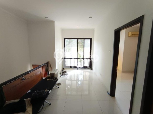 Rumah Luxury Modern Tanpa Renovasi di Bintaro Tangerang Selatan Rumah Luxury Modern Tanpa Renovasi di Bintaro Tangerang Selatan