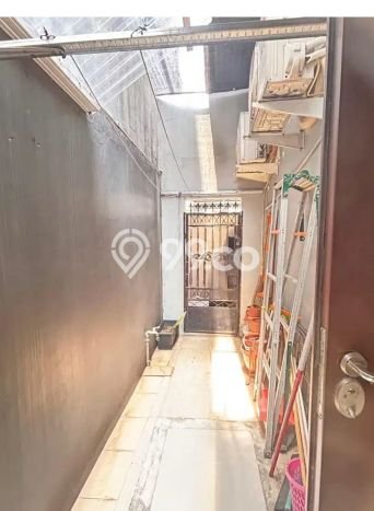 Rumah Modern Cantik 2 KT Siap Huni di Ciputat Rumah Modern Cantik 2 KT Siap Huni di Ciputat