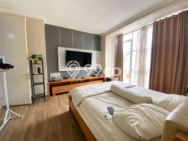 Dijual Rumah Luas Megah Dengan View Eksklusif di Bintaro, Tangerang Selatan Dijual Rumah Luas Megah Dengan View Eksklusif di Bintaro, Tangerang Selatan