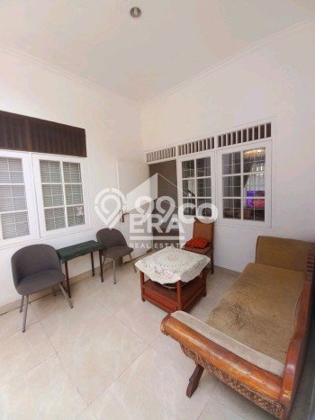 Hunian Nyaman Asri 3 KT Siap Huni di Bintaro Tangerang Selatan Hunian Nyaman Asri 3 KT Siap Huni di Bintaro Tangerang Selatan