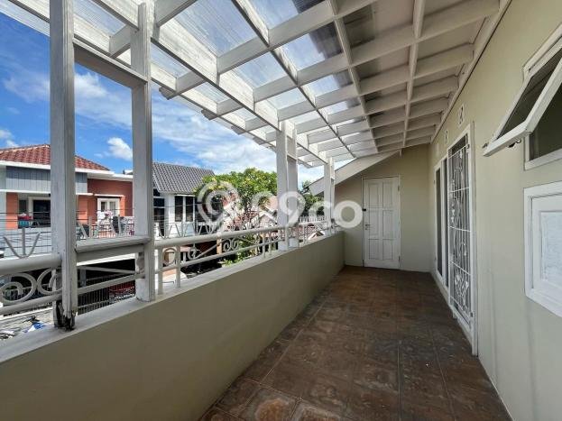 For Sale! Luxury House LT 257m2 Desain Modern di Sektor 3 - Bintaro For Sale! Luxury House LT 257m2 Desain Modern di Sektor 3 - Bintaro