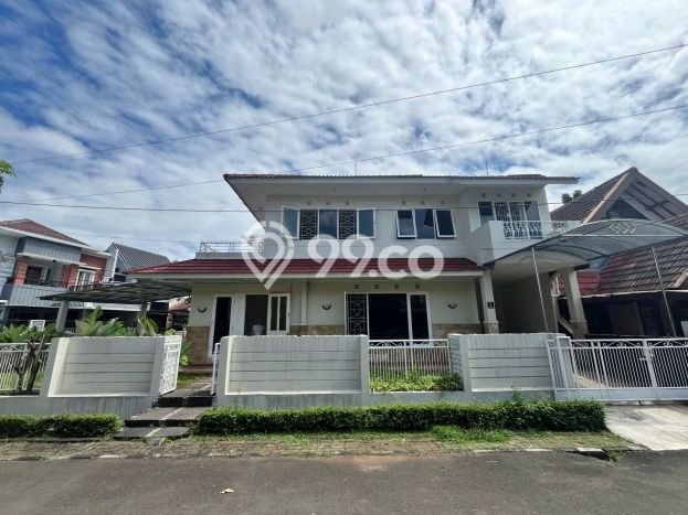 For Sale! Luxury House LT 257m2 Desain Modern di Sektor 3 - Bintaro For Sale! Luxury House LT 257m2 Desain Modern di Sektor 3 - Bintaro