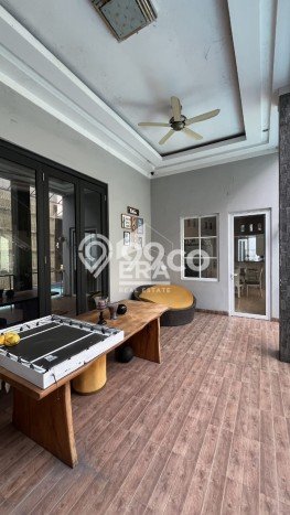 Rumah Elit LB 798m2 Siap Pakai Desain Elegan di Jatiwaringin, Bekasi Rumah Elit LB 798m2 Siap Pakai Desain Elegan di Jatiwaringin, Bekasi