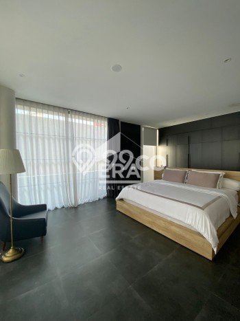 Hunian Eksklusif Dijual LT 245m2 di Pesanggrahan, Jakarta Selatan Hunian Eksklusif Dijual LT 245m2 di Pesanggrahan, Jakarta Selatan