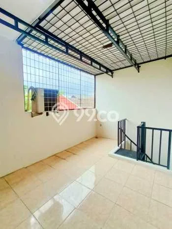 Hunian Nyaman Asri 2 KT Siap Huni di Graha Raya Tangerang Selatan Hunian Nyaman Asri 2 KT Siap Huni di Graha Raya Tangerang Selatan