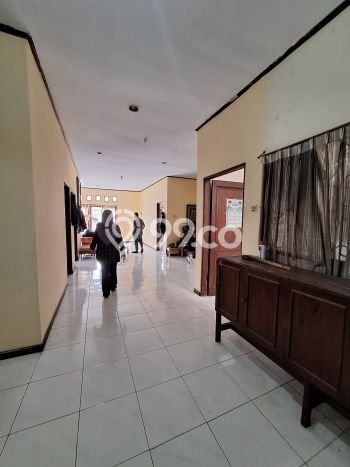 Jual Rumah Mewah Elegan Dengan View Eksklusif di Bintaro, Tangerang Selatan Jual Rumah Mewah Elegan Dengan View Eksklusif di Bintaro, Tangerang Selatan